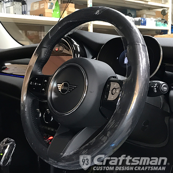 MINI F系2nd LCI(LCI2)にアフターメーカーのステアリングを装着